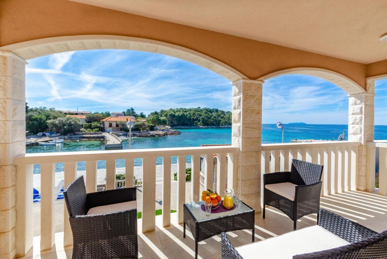Antea Apartment Прижба Екстериор снимка